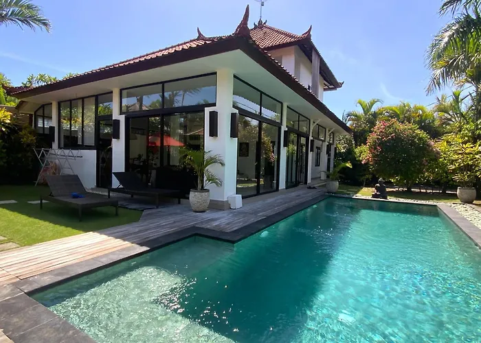 Villa Surga Seminyak 